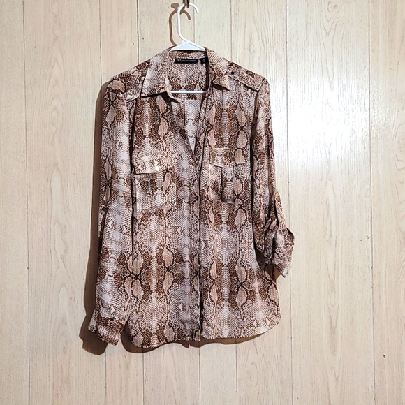 Used Blouse with brown/cream snake skin print. New York and Company brand, XL - Picture 1 of 7